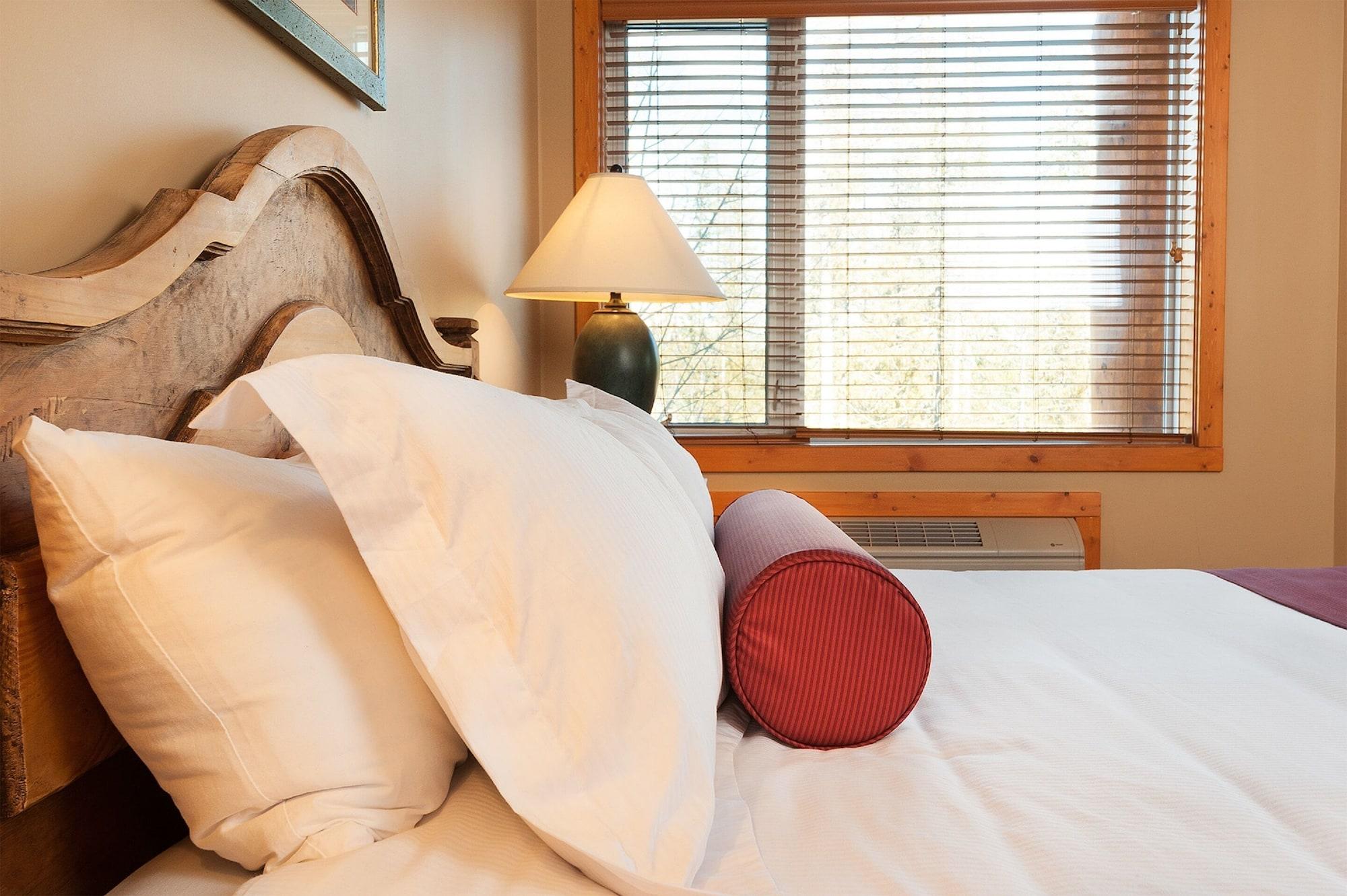 Lizard Creek Lodge Fernie Bagian luar foto